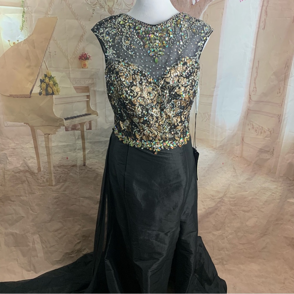 SOLD NEW MAC DUGGAL 82066M CAP SLEEVE TRUMPET GOWN - Picture 3 of 16